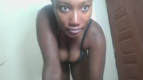 pretty gal online show from July 21, 11:05 pm