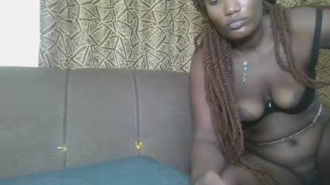 pretty gal online show from July 18, 8:22 pm