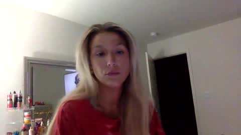 Alyssa online show from May 1, 1:09 am