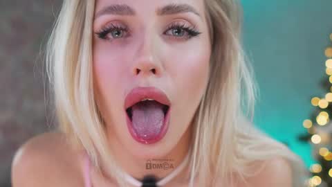 Eva online show from January 9, 10:25 pm