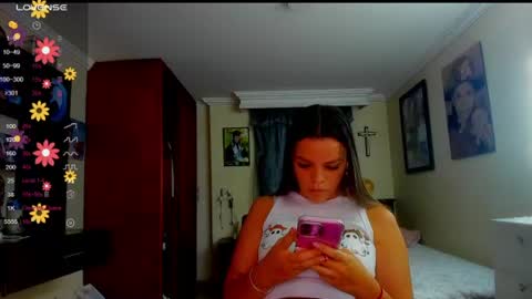 missvalery1 online show from June 17, 10:55 pm