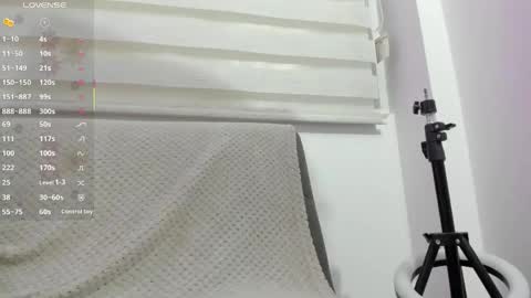 Pau OFmissweetpeach online show from May 1, 12:14 am