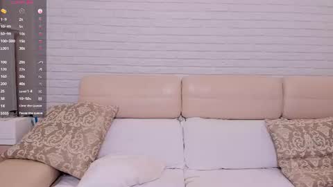missxcaprice online show from June 26, 6:14 am