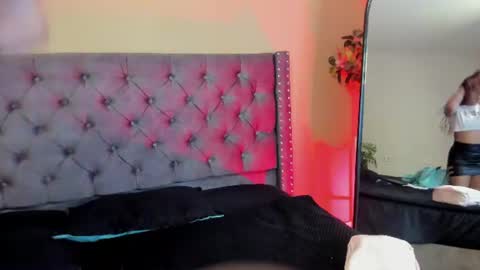 Miss online show from July 24, 10:06 pm