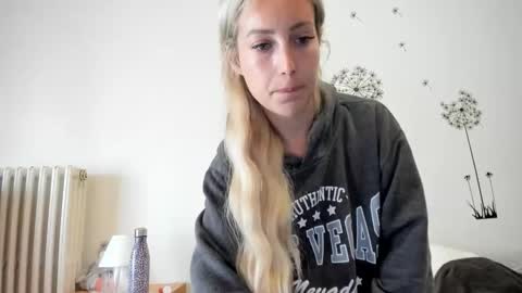 Snapshot of missy_matrix chatting on October 8, 8:51 am Missy matrix online show from October 8, 8:51 am