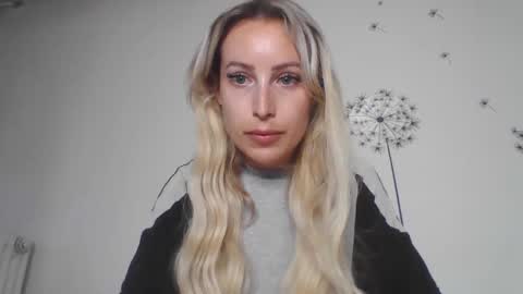 Snapshot of missy_matrix chatting on September 23, 7:39 am Missy matrix online show from September 23, 7:39 am