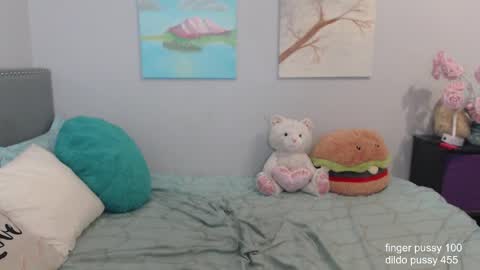 Snapshot of missyinpinkk chatting on February 21, 12:49 am Missy online show from February 21, 12:49 am