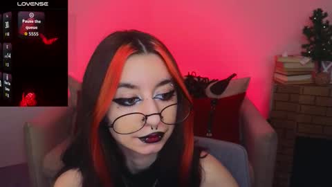 Marcelline online show from December 17, 9:46 am