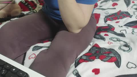 Snapshot of mistress_adel chatting on December 29, 8:44 am mistress_adel online show from December 29, 8:44 am