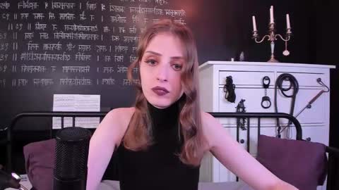 Snapshot of mistress_marlene chatting on February 14, 2:54 pm Mistress Marlene online show from February 14, 2:54 pm