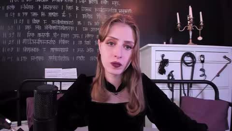 Snapshot of mistress_marlene chatting on February 11, 11:53 am Mistress Marlene online show from February 11, 11:53 am