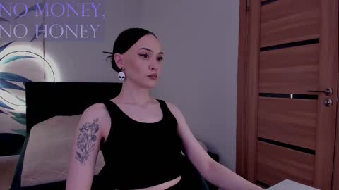 Mistress Mia online show from November 12, 4:16 pm