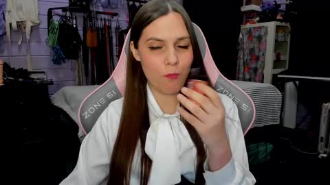 Snapshot of mistress_priest chatting on February 17, 4:17 pm Dirty Priest and Ivi online show from February 17, 4:17 pm