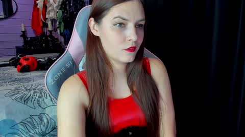 Dirty Priest and Ivi online show from February 13, 8:32 pm