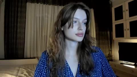 Snapshot of mistresselizy chatting on January 4, 7:02 pm mistresselizy online show from January 4, 7:02 pm