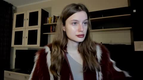 Snapshot of mistresselizy chatting on January 9, 12:09 pm mistresselizy online show from January 9, 12:09 pm
