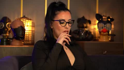 Mistress Kelly online show from February 20, 11:38 pm