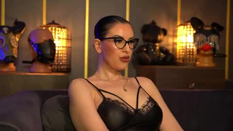 Mistress Kelly online show from May 4, 11:08 pm