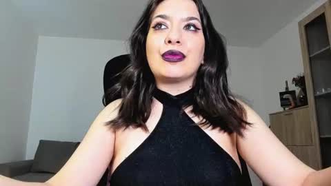 YourGoddessM online show from June 11, 12:24 pm