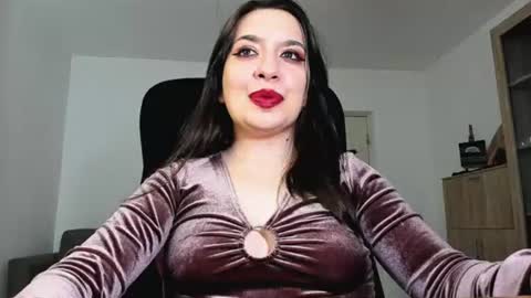 YourGoddessM online show from July 14, 10:14 pm