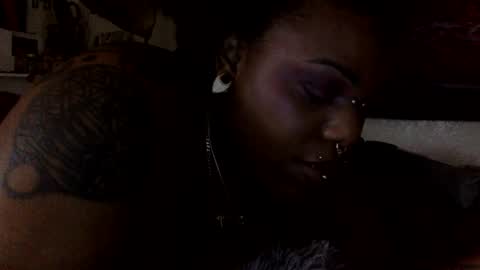 Snapshot of mistressmystii chatting on February 10, 3:46 am Mistress Mystii online show from February 10, 3:46 am