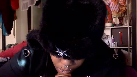 Snapshot of mistressmystii chatting on January 14, 11:16 pm Mistress Mystii online show from January 14, 11:16 pm