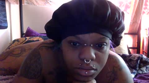 Snapshot of mistressmystii chatting on February 25, 4:35 pm Mistress Mystii online show from February 25, 4:35 pm