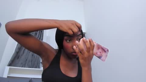 mistt_miaa online show from March 12, 7:16 pm