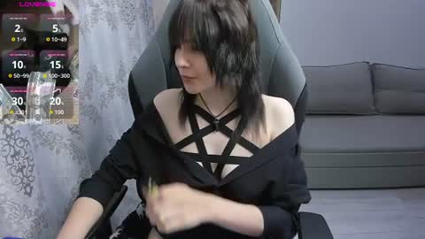 misty_dark online show from June 23, 11:19 am