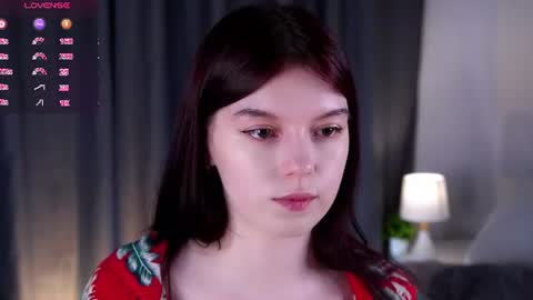 Rosalie online show from June 18, 1:40 am