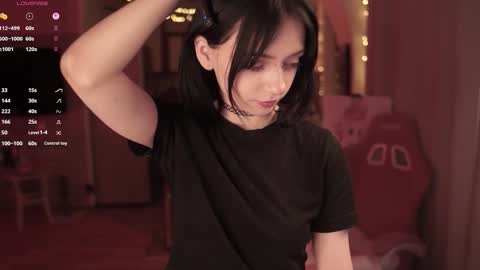 Yuka online show from March 5, 11:00 pm