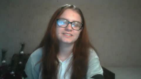 Snapshot of miyabe chatting on January 8, 7:13 am Milana online show from January 8, 7:13 am