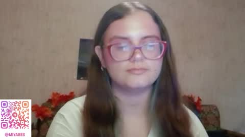 Snapshot of miyabe chatting on October 10, 1:38 pm Milana online show from October 10, 1:38 pm