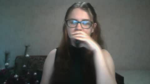 Snapshot of miyabe chatting on February 1, 7:05 am Milana online show from February 1, 7:05 am