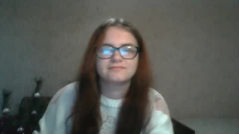 Snapshot of miyabe chatting on January 7, 7:10 am Milana online show from January 7, 7:10 am