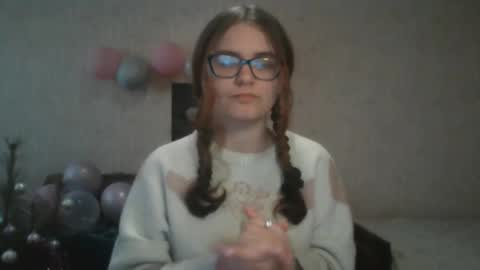 Snapshot of miyabe chatting on March 1, 7:08 am Milana online show from March 1, 7:08 am