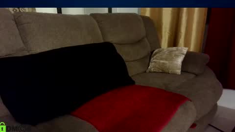 mizziijaie online show from March 7, 5:08 am