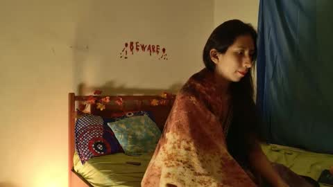 MoonLipson online show from November 24, 3:52 am