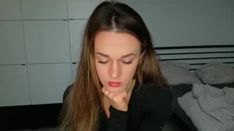 mmminnie online show from December 15, 1:16 pm