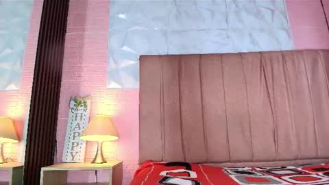 Nicolle online show from June 21, 4:49 am