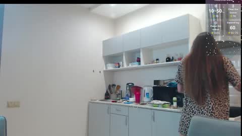 Snapshot of model_10 chatting on October 6, 8:35 pm Tatiana online show from October 6, 8:35 pm