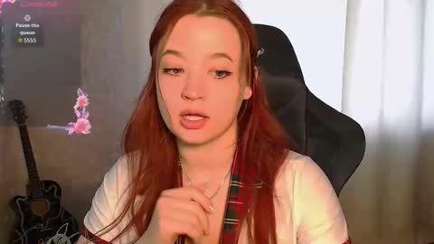 Snapshot of molly__mur chatting on September 10, 2:11 am Molly online show from September 10, 2:11 am