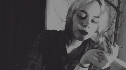 Molly Crow online show from January 25, 11:43 pm