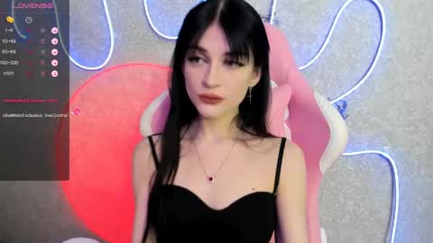 Molly - online show from April 30, 2:50 am