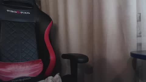 Snapshot of molly_royse chatting on September 19, 5:23 pm I have new photos come and see with love Molly online show from September 19, 5:23 pm