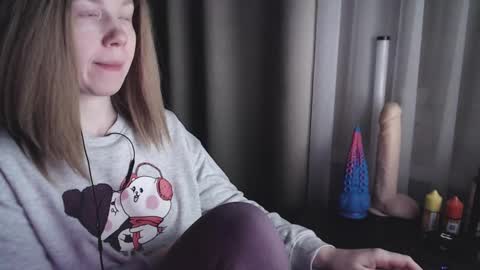 Snapshot of molly_royse chatting on February 16, 2:33 am I have new photos come and see with love Molly online show from February 16, 2:33 am