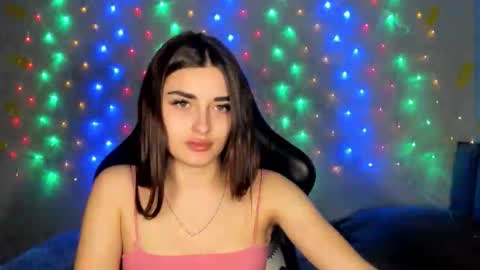 Molly online show from January 5, 7:39 pm