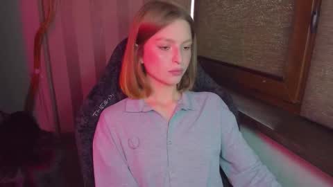 Snapshot of mollydangerous chatting on October 10, 6:40 am Taisha online show from October 10, 6:40 am