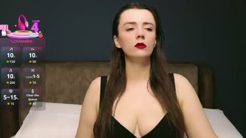 Molly online show from June 23, 9:24 pm