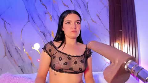 New girl Emily Valentina  Michelle online show from June 19, 2:27 am